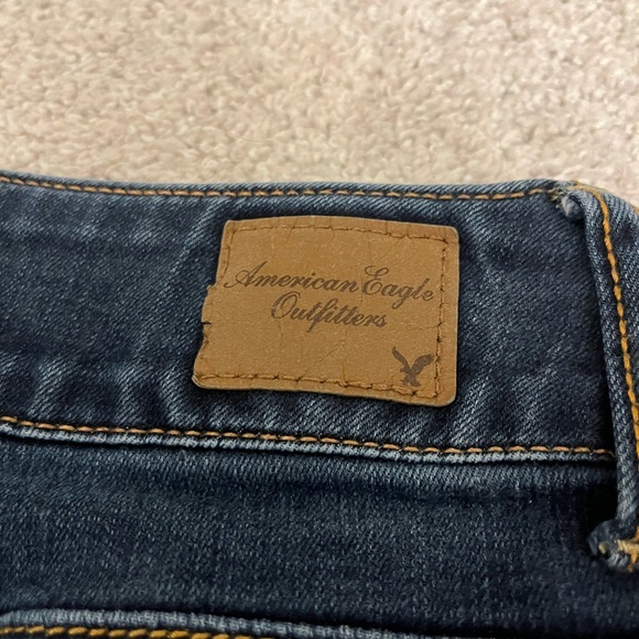 American Eagle Low Rise Artist Jeans - Picture 4 of 6